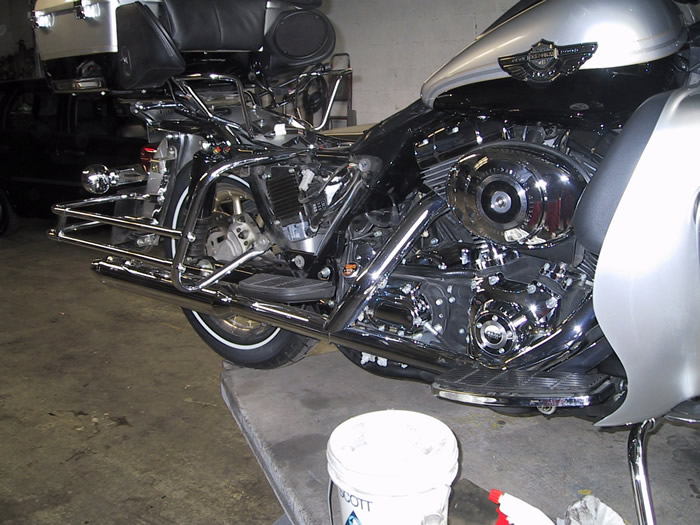 Damit alle Teile richtig gereinigt werden k&ouml;nnen, muss die Verkleidung abgebaut werden.