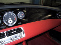 Innenreinigung. Mit den richtigen Produkten und auch Innen erstrahlt er in neuer Sch&ouml;nheit. 